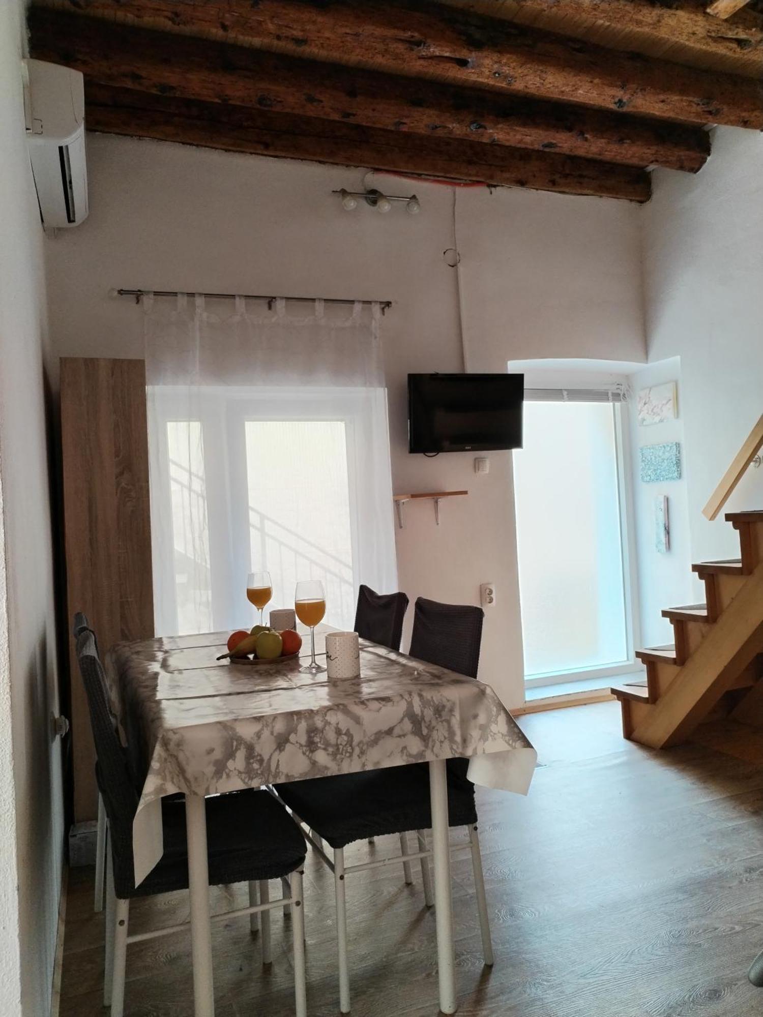 Ema Apartment Првич Шепурине Екстериор снимка