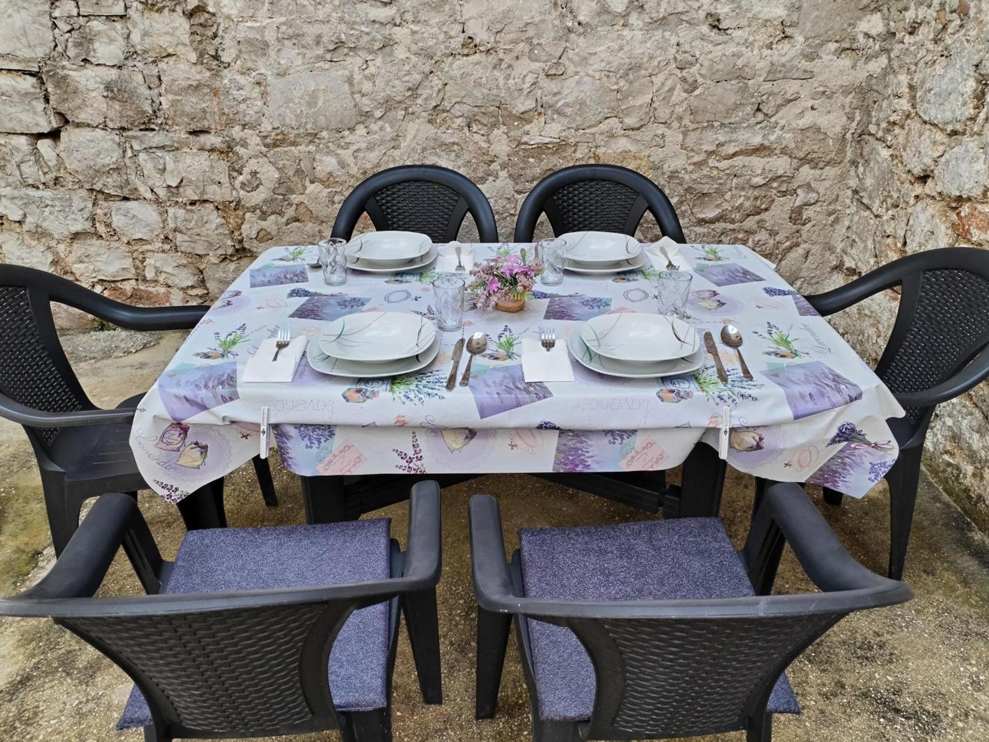 Ema Apartment Првич Шепурине Екстериор снимка